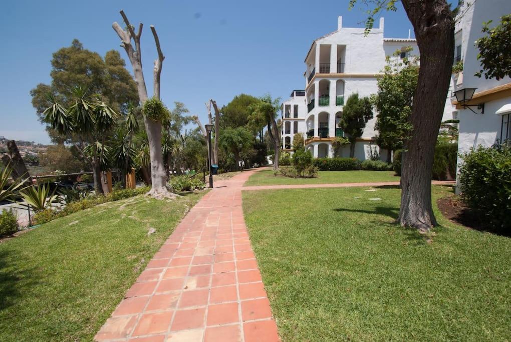Appartement Con Piscina Cerca Del Golf En Atalaya - Atalaya Del Golf 31 *